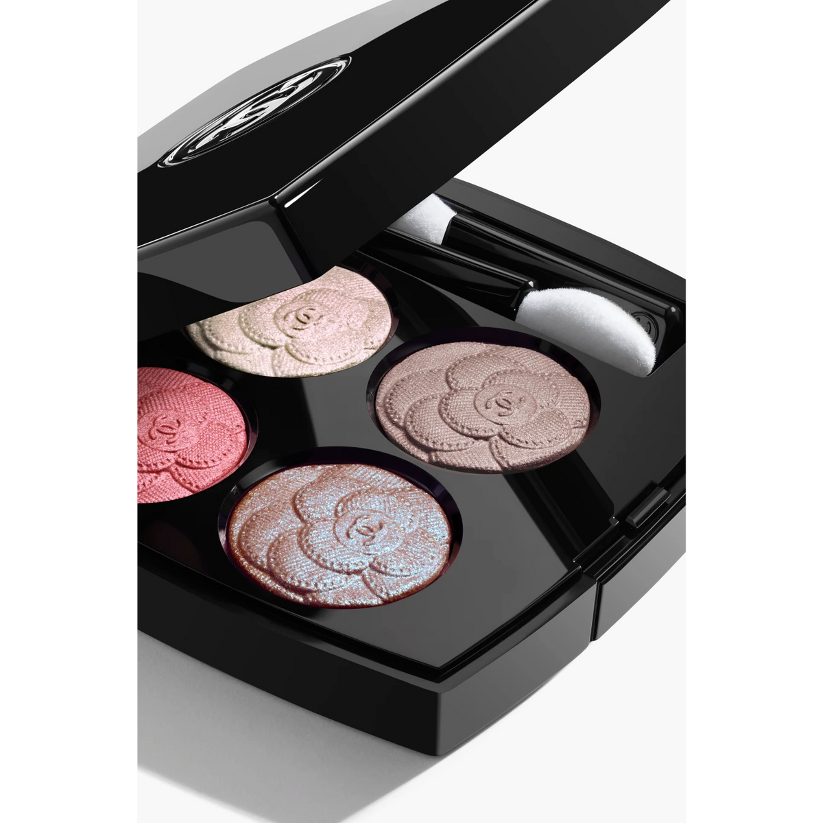 CHANEL 香奈兒2025春季LES 4 OMBRES UTOPIA 山茶花浮雕四色眼影#387