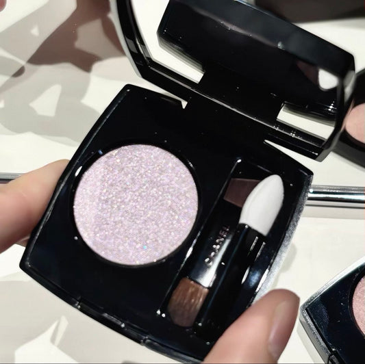 CHANEL 香奈兒 OMBRE ESSENTIELLE 多效持久單色眼影 #257 - GRIS ROSE 1.9g