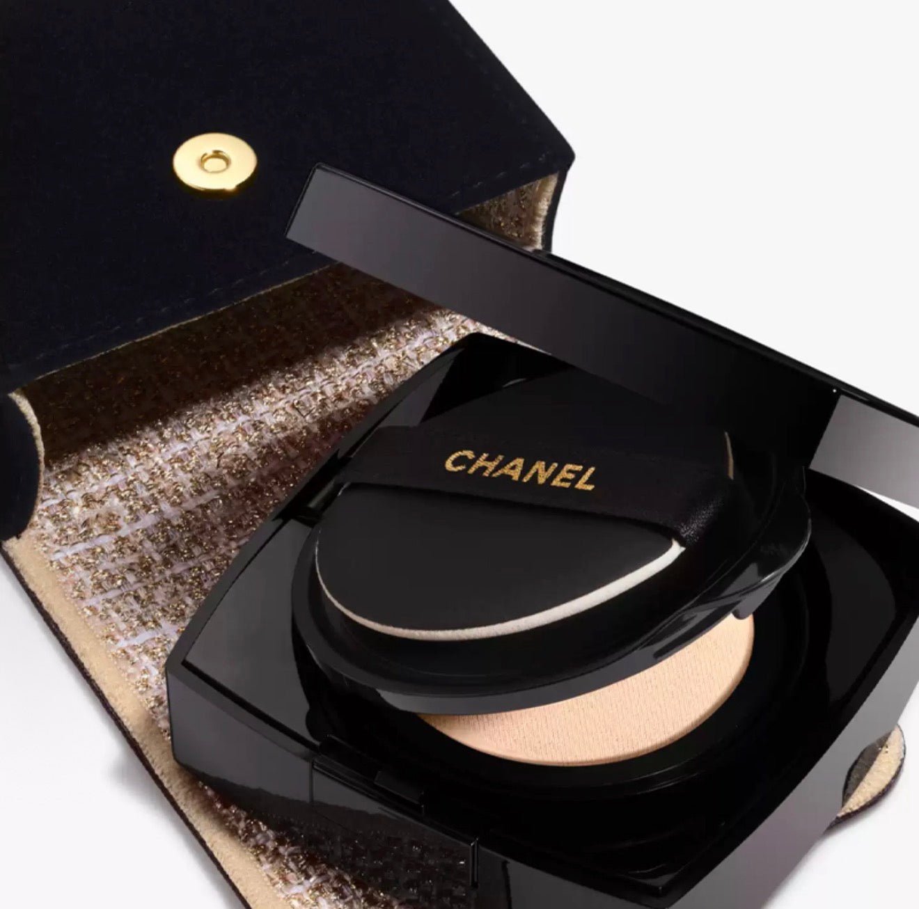 CHANEL 香奈兒 SUBLIMAGE 全效再生精華氣墊粉底 12g - La Fée Beauty