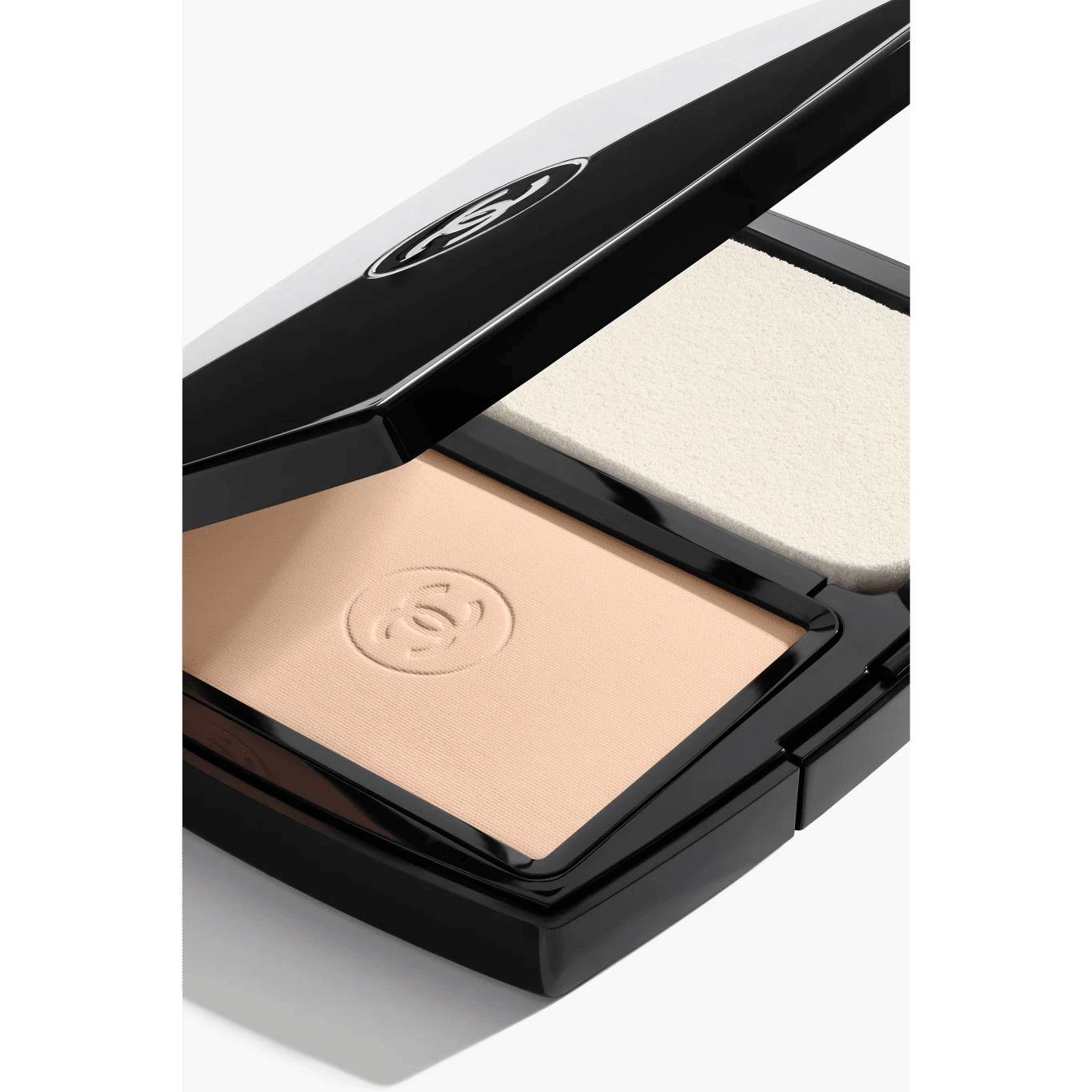 CHANEL 香奈兒 ULTRA LE TEINT 極致持久—全天候輕透無瑕粉餅 13g - La Fée Beauty