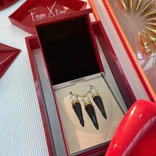 CHRISTIAN LOUBOUTIN VELVET MATTE LIP COLOUR - ROUGE LOUBOUTIN 三支套裝 - La Fée Beauty