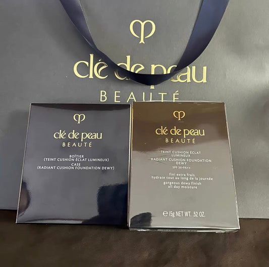 Clé de Peau Beauté 肌膚之鑰 RADIANT CUSHION FOUNDATION DEWY|鑽光水凝瑰漾氣墊粉底 SPF25 PA+++ (水光版) - La Fée Beauty