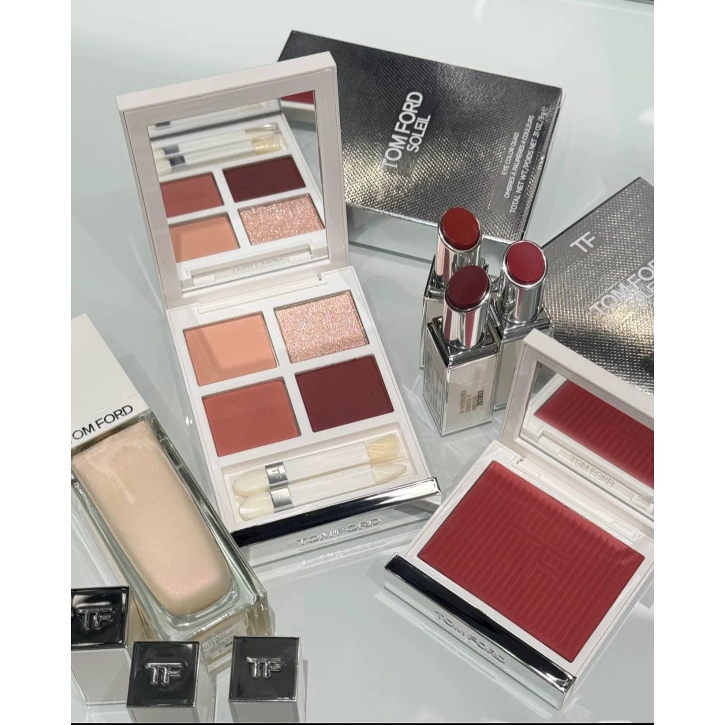TOMFORD 2025聖誕限定 雪映流光腮红 01亮玫瑰色 - La Fée Beauty