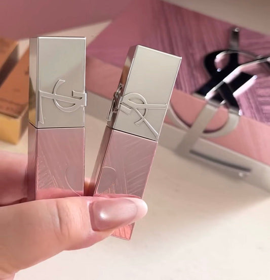YSL 2026 七夕限定「LOVE LIGHT 粉銀燦光」系列 水光 易上色自然亮澤 5.5ml 610 冰烏龍 - La Fée Beauty