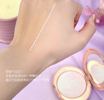 CHARLOTTE TILBURY 2026新品 小銀盤薫夢紫粉餅 啞光修飾膚色 自然提亮