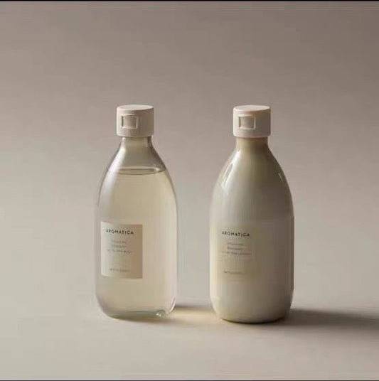 韓國 AROMATICA 艾瑪植萃 多合一沐浴露 + 身體乳 迷迭香味 300ml - La Fée Beauty