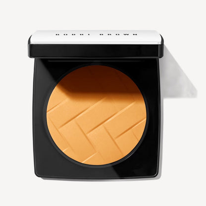 Bobbi Brown Vitamin Enriched Pressed Powder 全新維他命輕透定妝粉餅 8g - La Fée Beauty