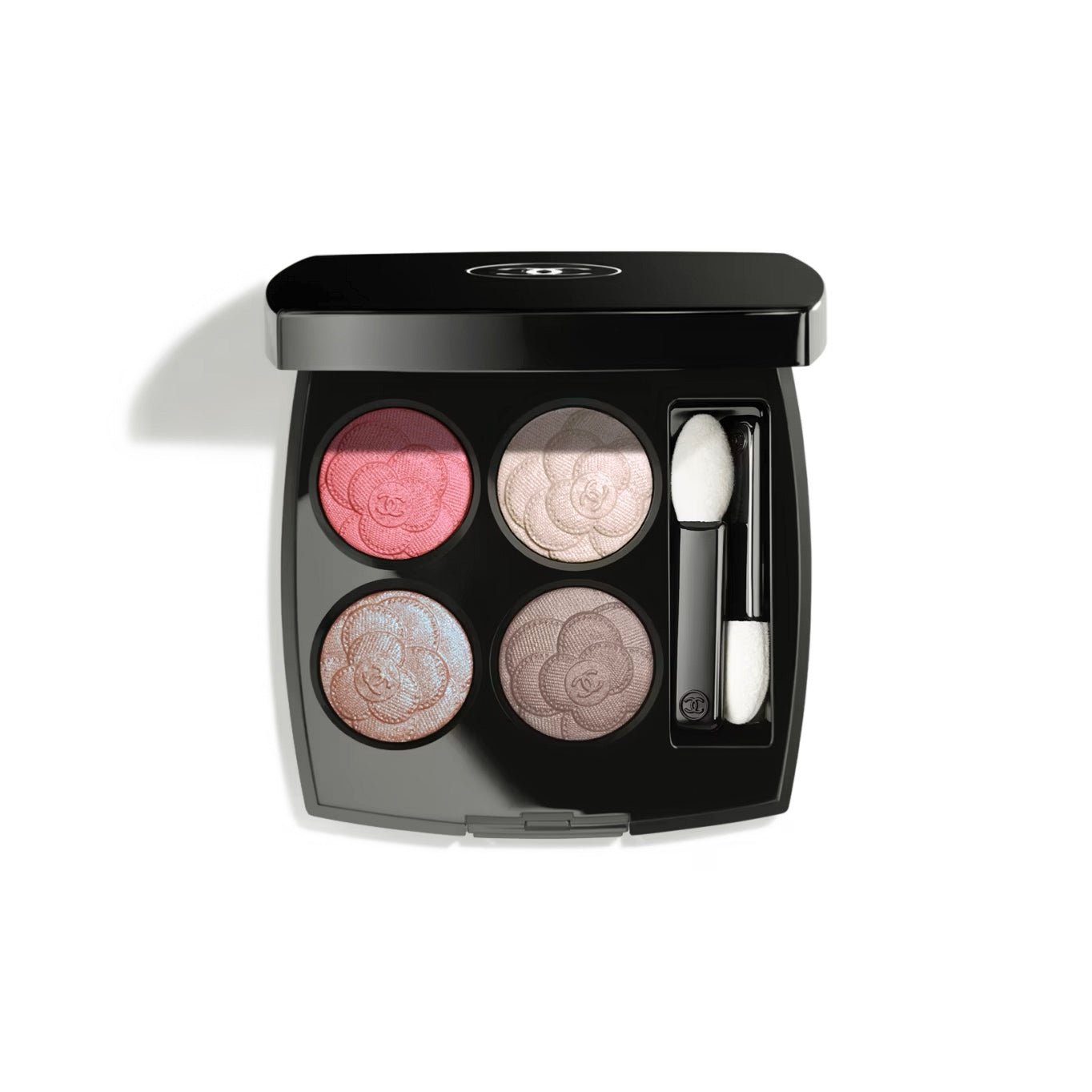 CHANEL 香奈兒 2025春季 LES 4 OMBRES UTOPIA 山茶花浮雕四色眼影 387 - UTOPIA - La Fée Beauty