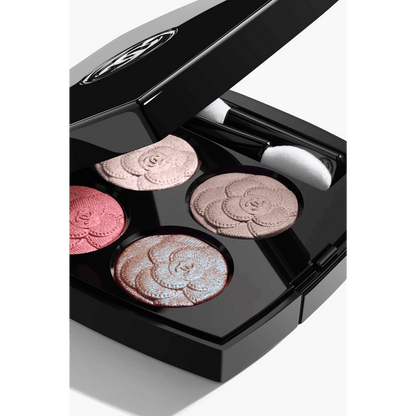 CHANEL 香奈兒 2025春季 LES 4 OMBRES UTOPIA 山茶花浮雕四色眼影 387 - UTOPIA - La Fée Beauty