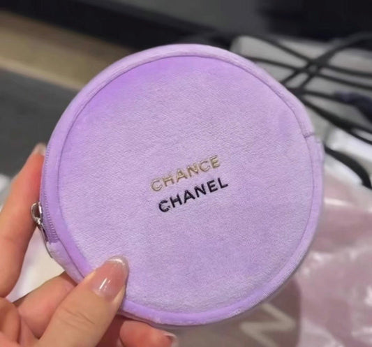 CHANEL 香奈兒 紫色邂逅圓餅化妝包 專櫃贈品 - La Fée Beauty