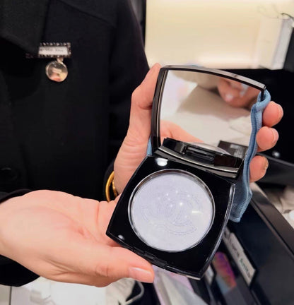 CHANEL 香奈兒 COCO DENIM 亮肌光影粉 7.5g - La Fée Beauty