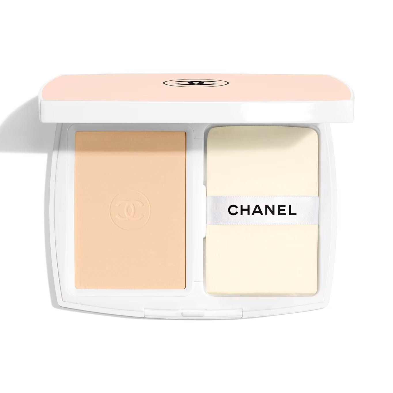CHANEL 香奈兒 LE BLANC 珍珠光采防曬粉餅 SPF 25/PA+++ 12g - La Fée Beauty