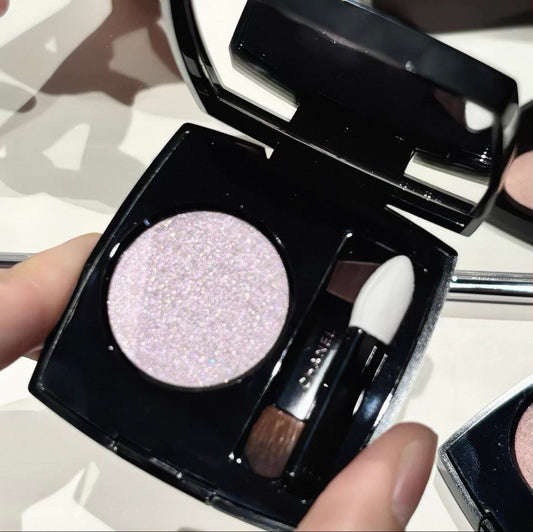 CHANEL 香奈兒 OMBRE ESSENTIELLE 多效持久單色眼影 257 - GRIS ROSE 1.9g - La Fée Beauty