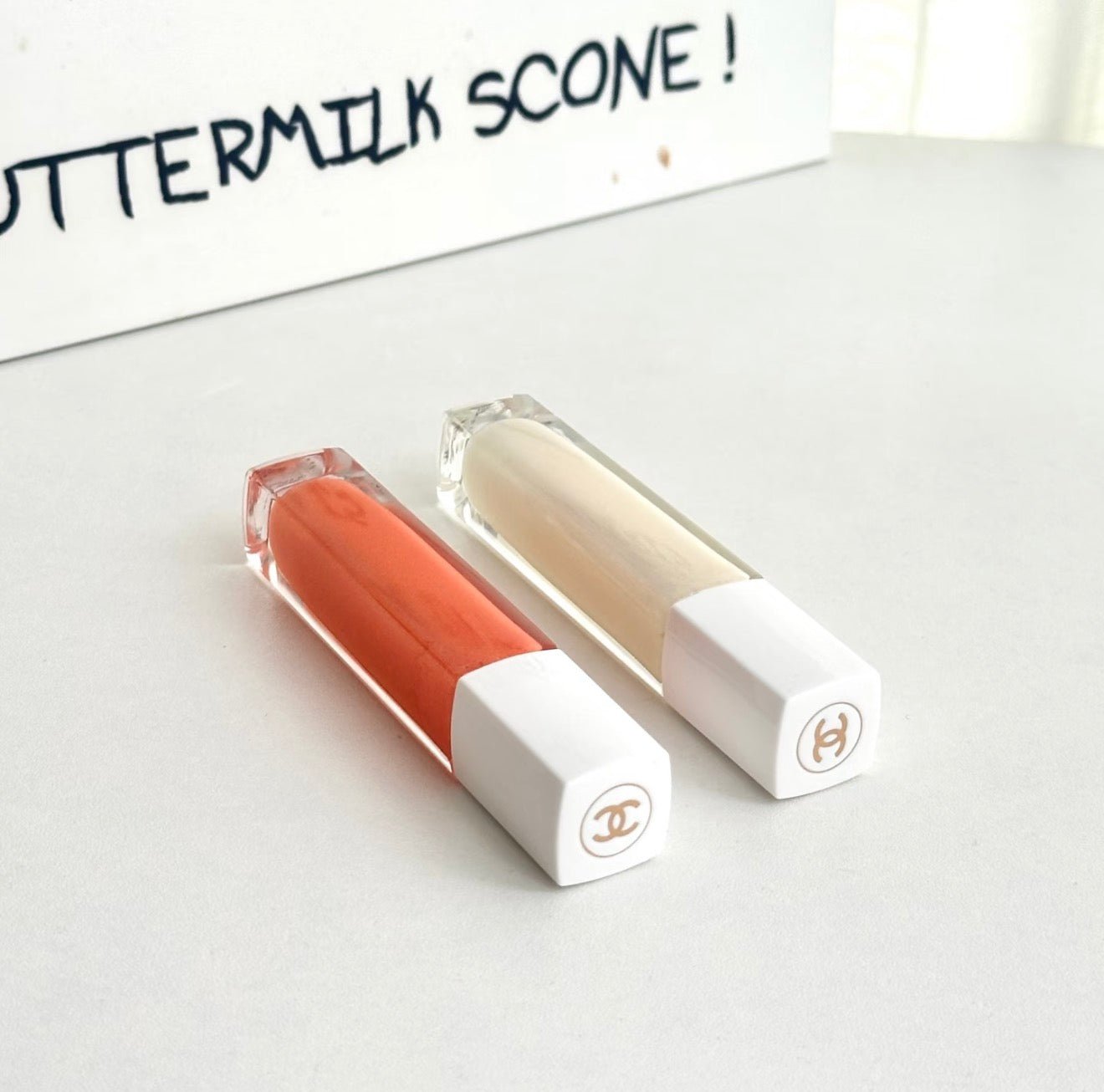 CHANEL 香奈兒 ROUGE COCO GLOSS SUMMER COLLEC TION 豐唇蜜 908-橘色閃片 7ml - La Fée Beauty