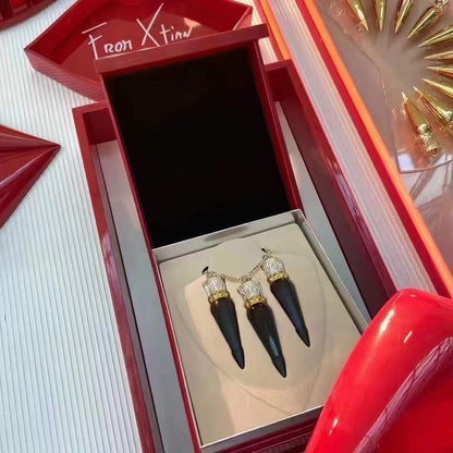 CHRISTIAN LOUBOUTIN VELVET MATTE LIP COLOUR - ROUGE LOUBOUTIN 三支套裝 - La Fée Beauty