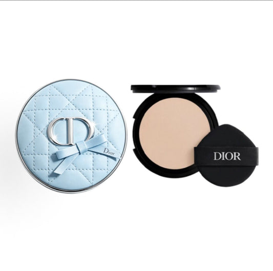 Dior 2026全新 「粉藍色蝴蝶結」限定氣墊 Blue Bow （殼+粉芯） - La Fée Beauty