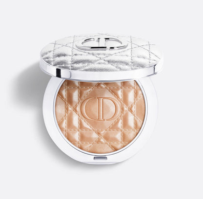 Dior 新品 恆久貼肌亮采蜜粉餅 6g - La Fée Beauty