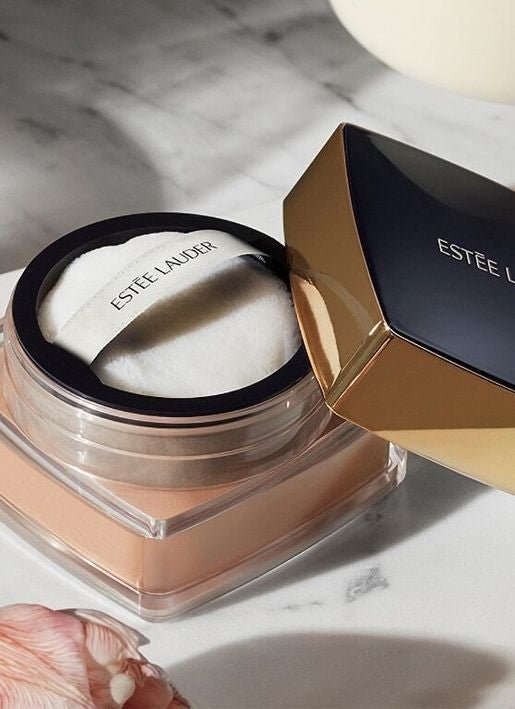 Estee Lauder 雅詩蘭黛 Double Wear Sheer Flattery Loose Powder 柔滑亮肌調色碎粉 9g - La Fée Beauty