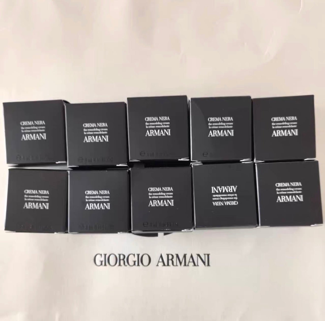 GIORGIO ARMANI 新版 CREMA NERA 極致重塑面霜 （第三代） 5ml x 10個 旅行裝￼ - La Fée Beauty