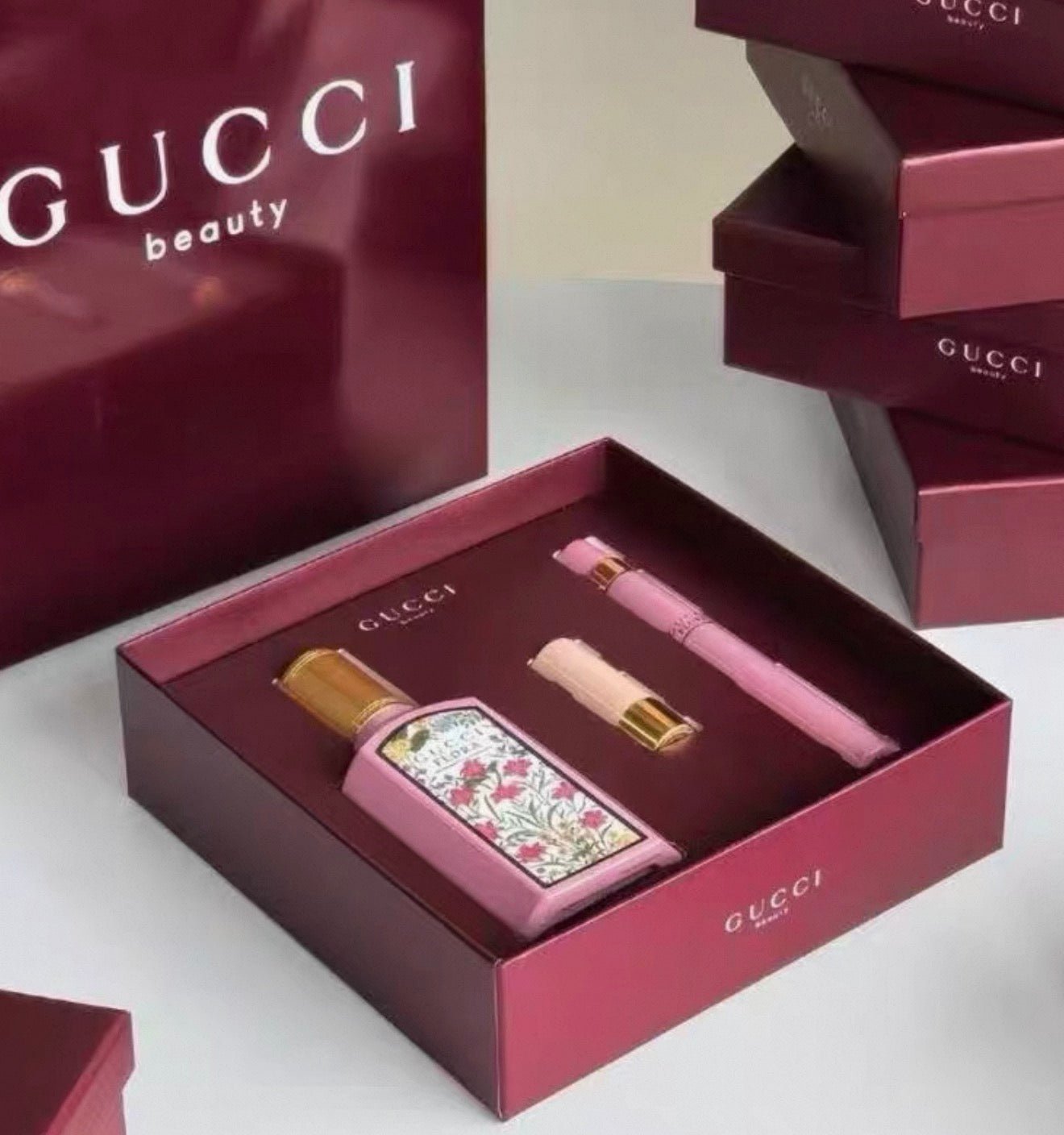 Gucci 古馳 綺夢梔子花香水套盒 （香水 50ml+ 香水 10ml+ 啞光208口紅 1g） - La Fée Beauty