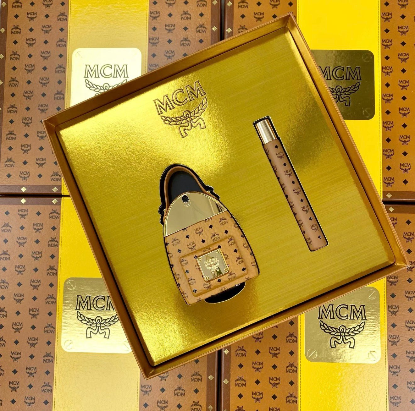 MCM Eau de Parfum 經典背包淡香精套盒(50ml+10ml噴頭便攜裝) - La Fée Beauty