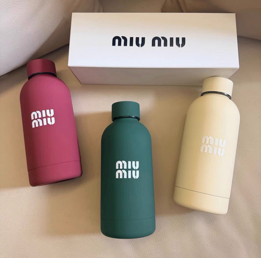 MIUMIU 限量保溫杯 350ml - La Fée Beauty