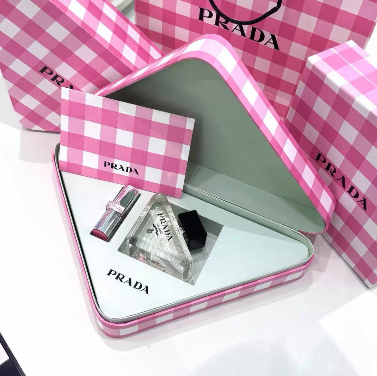 PRADA 2025情人節 520限定香水套裝 - La Fée Beauty
