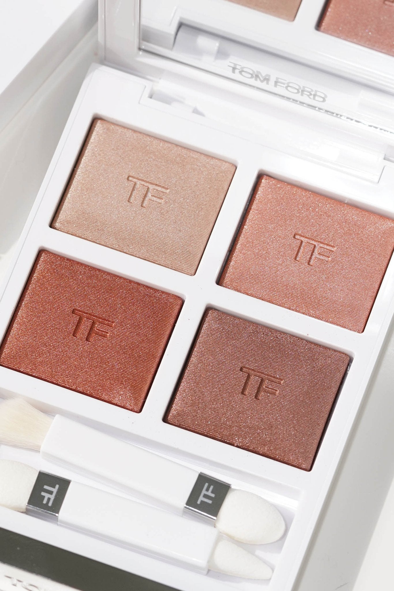 TOMFORD 白盤 四色眼影盤01 APRES SKI - La Fée Beauty