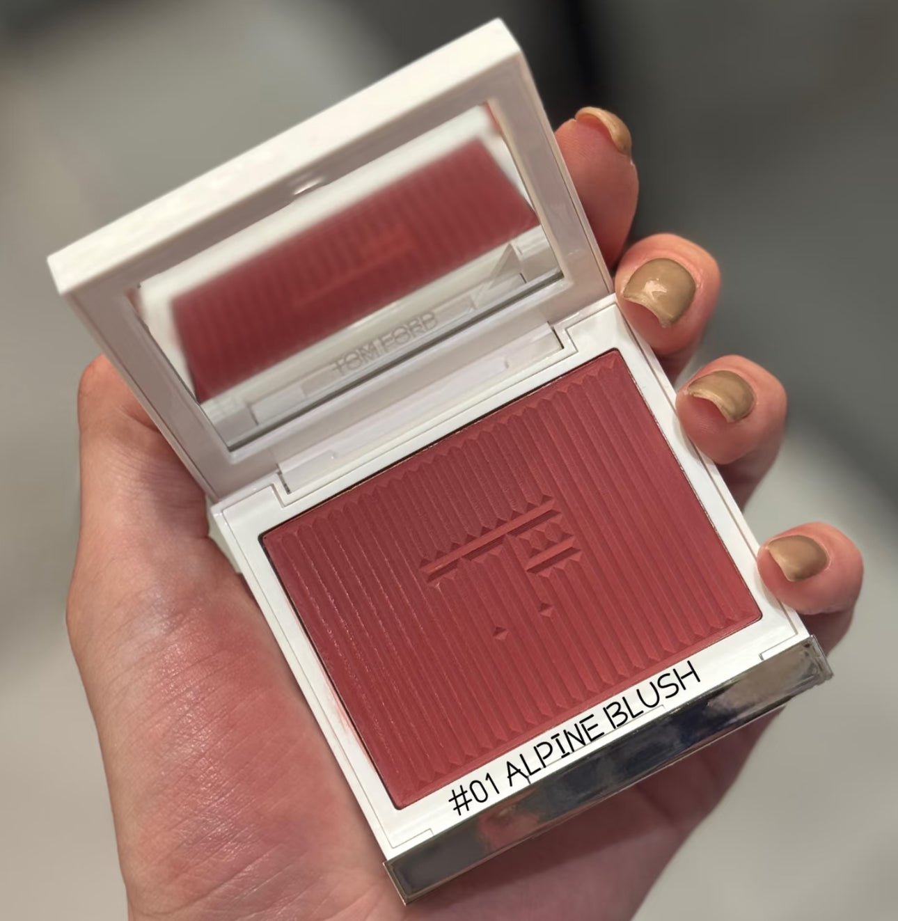 TOMFORD 2025聖誕限定 雪映流光腮红 01亮玫瑰色 - La Fée Beauty