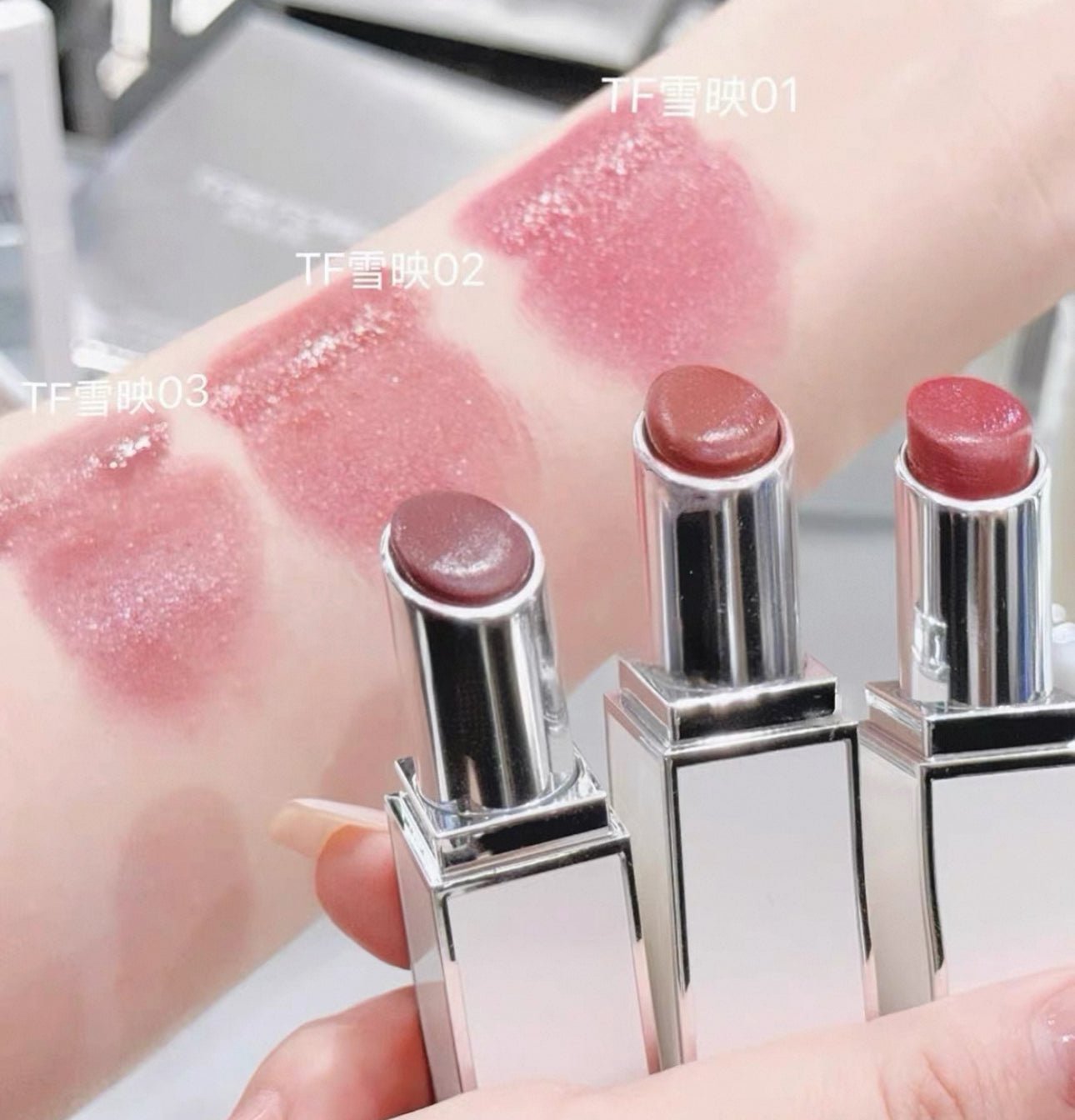 TOMFORD 2025聖誕限定 雪映流光 唇膏 - La Fée Beauty