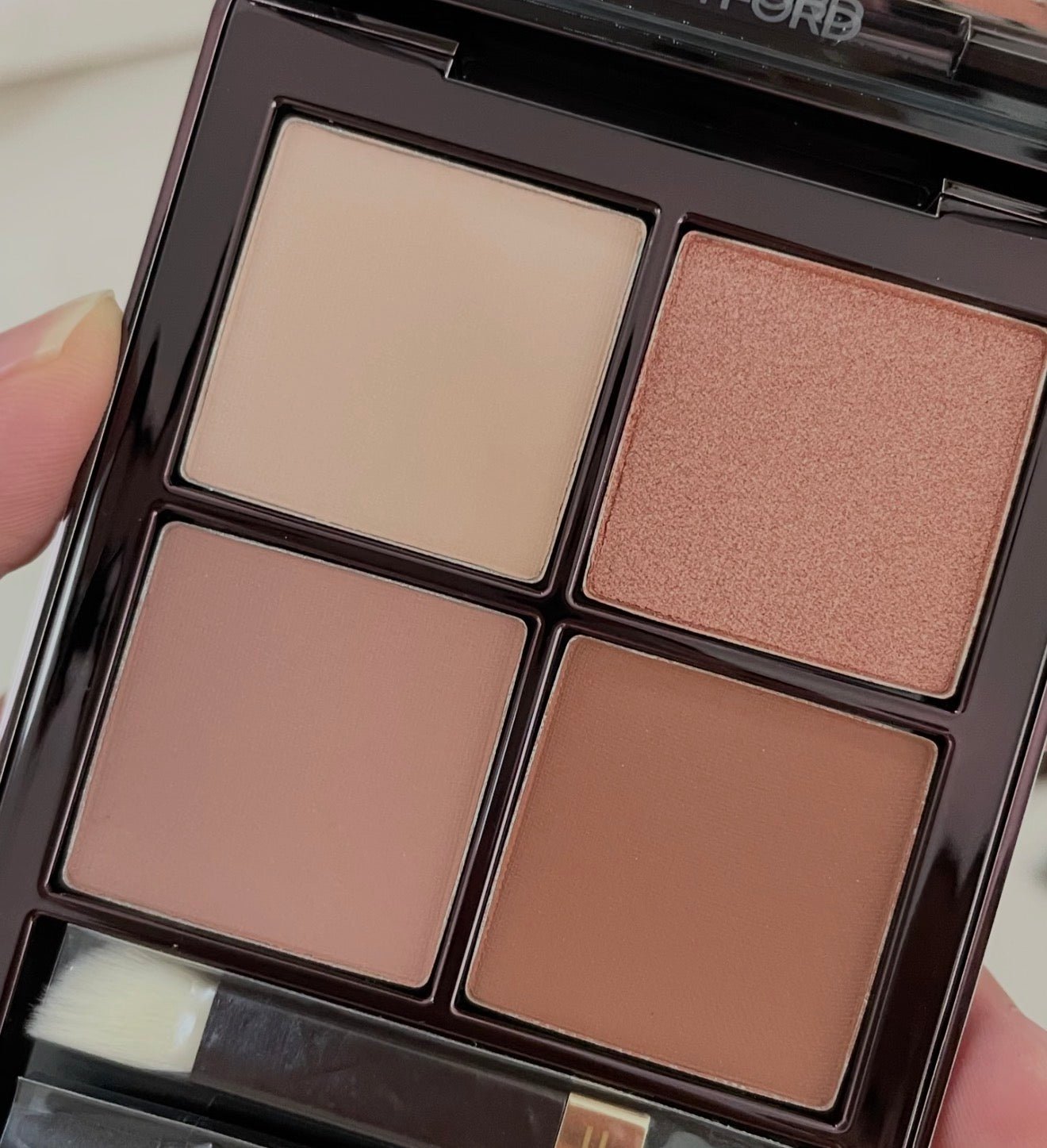 TOMFORD 2026年全新金色T盤 幻魅經典四色眼影盤 11g 31 SOUS le Sable 沙漠初戀 - La Fée Beauty