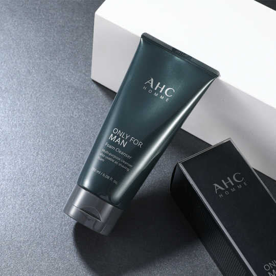 韓國AHC 男士洗面奶控油祛痘去黑頭 美白專用 潔面乳 180ml - La Fée Beauty