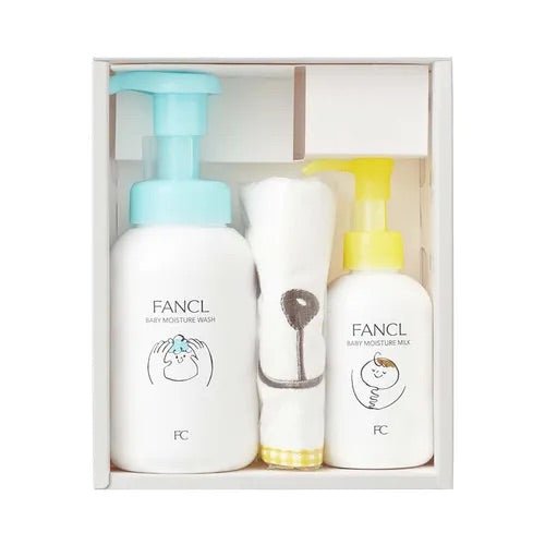 日本 FANCL無添加 嬰幼兒沐浴露+潤膚乳+口水巾禮盒套裝 - La Fée Beauty