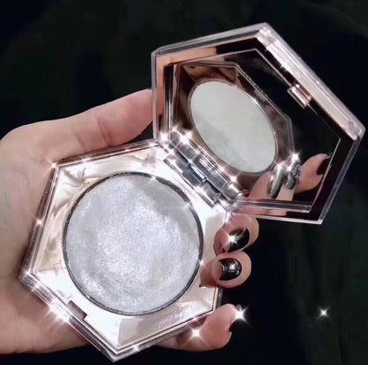 FENTY BEAUTY 蕾哈娜 Diamond Bomb 鑽石高光 how many carats - La Fée Beauty