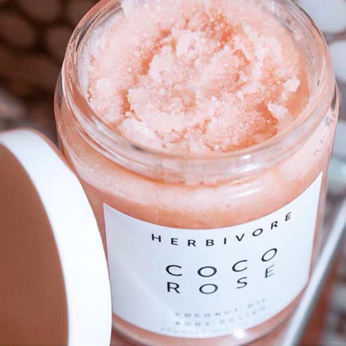 HERBIVORE Coco Rose 玫瑰椰子身體磨砂膏 - La Fée Beauty