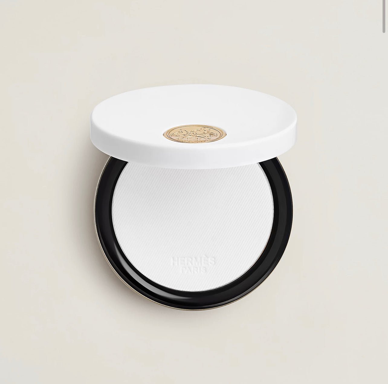 Hermès Plein Air, Radiant matte powder, Nuage 霧面煥顏蜜粉餅 01 - La Fée Beauty