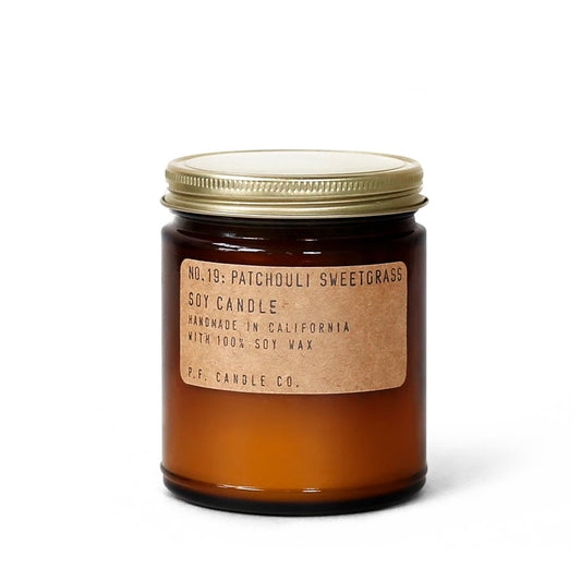 美國 P.F. CANDLE CO. NO.19 廣藿香＆甜茅草 手工香氛蠟燭