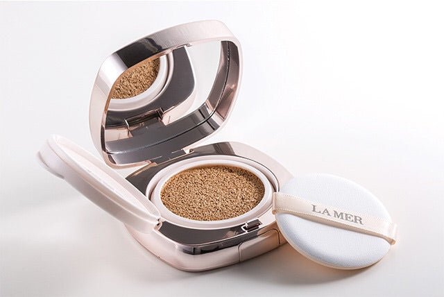 La Mer 海藍之謎 The Luminous Lifting Cushion Foundation 亮肌妍塑氣墊粉餅 SPF20 12g*2 - La Fée Beauty